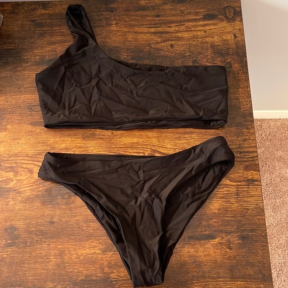 Swim suit - Picture 1 of 1